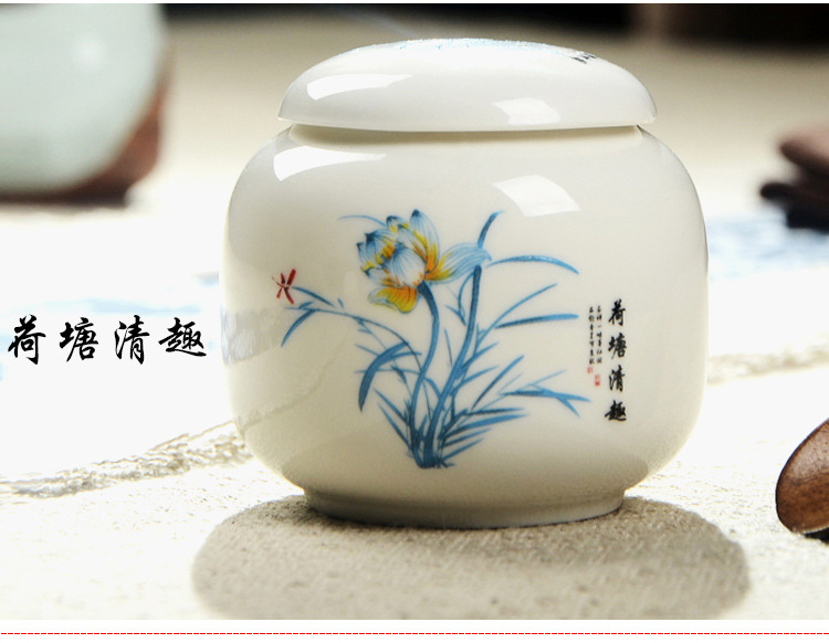 Čínská čajová dóza - bílá keramika（Lotos a vážka）