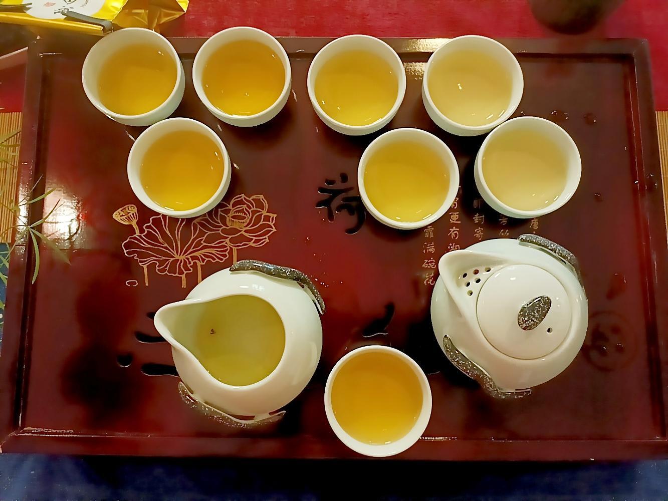 Čínský Kungfu čajový set---Činský celadon (Penguin)