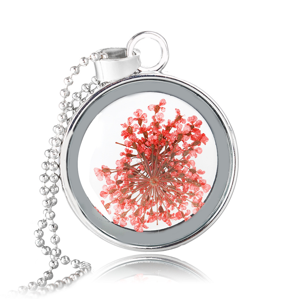 Náhrdelník s přírodním květinami -----Červené květy (stříbrná barva) 