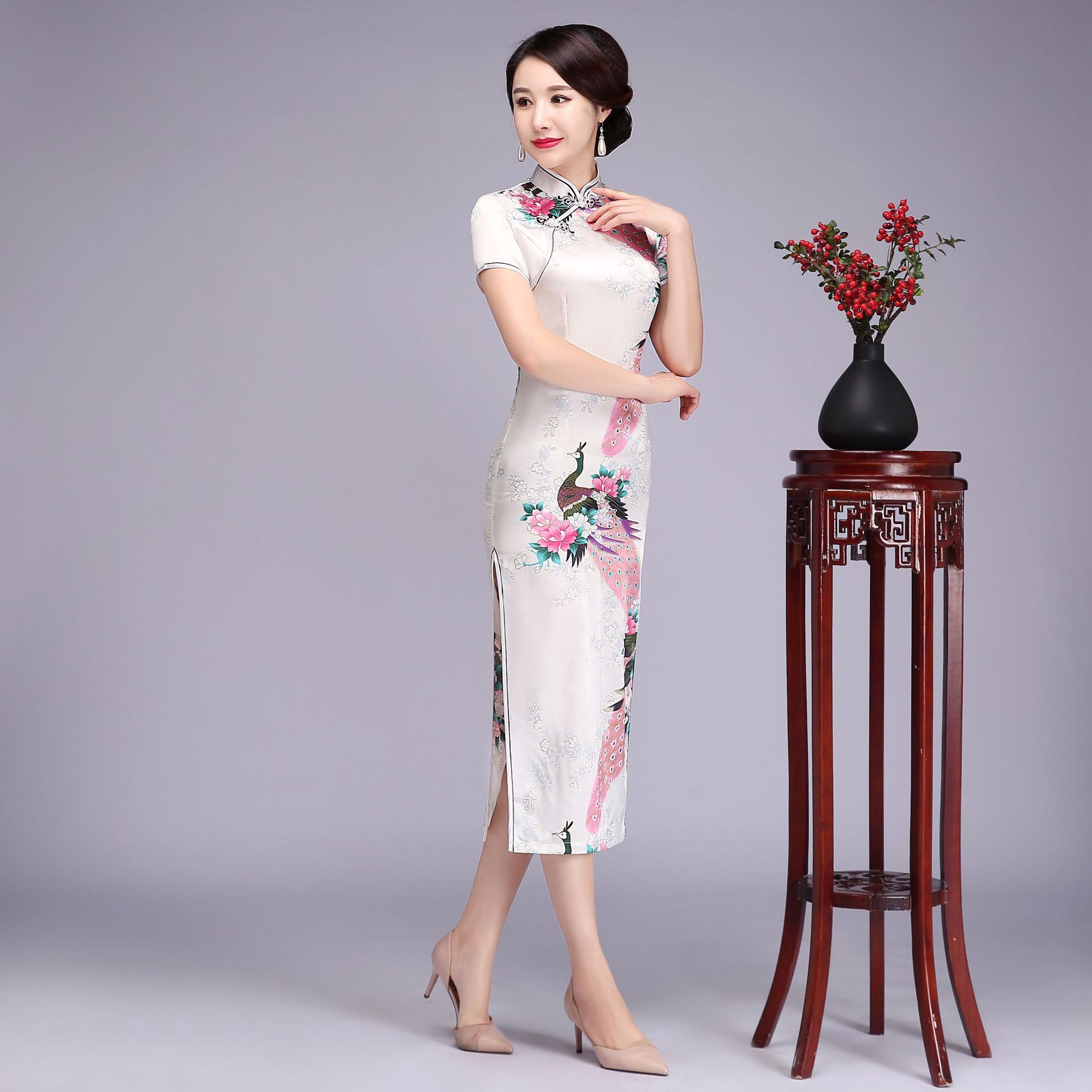 Čínské šaty cheongsam（Páv---bílý）