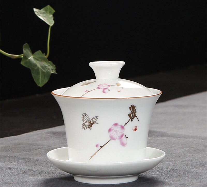 Čajová miska Zhong (dagaiwan)----Činský bílý porcelán ( Švestkové květiny ）