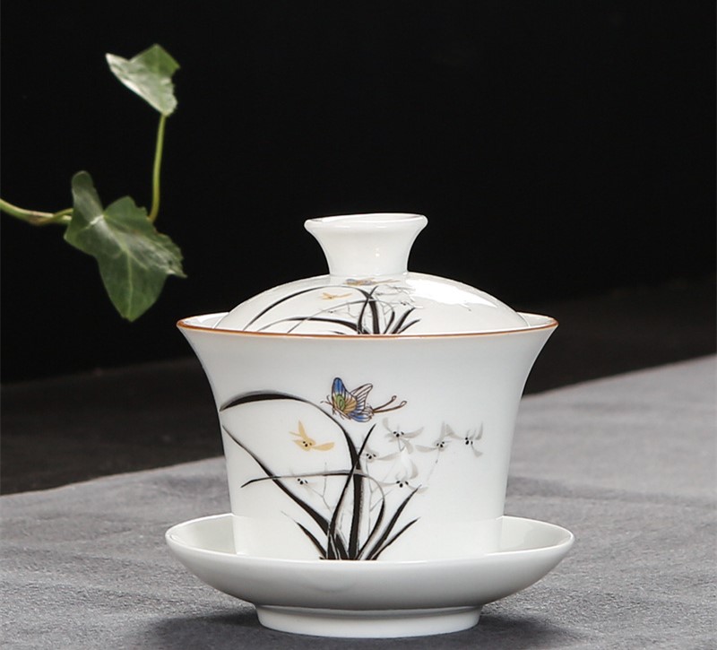 Čajová miska Zhong (dagaiwan)----Činský bílý porcelán ( Orchideje ）