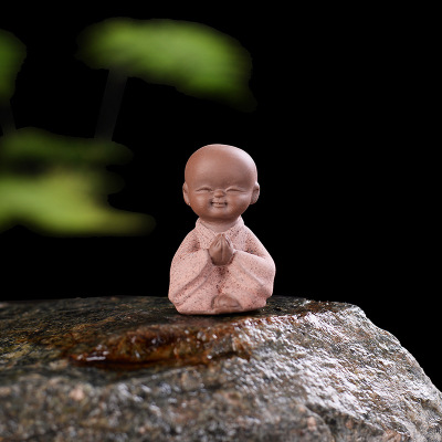 Čínský zen malý mnich Ornament----Malý mnich se modlí (růžový)