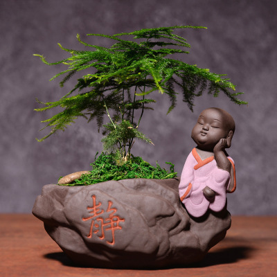 Ornament na květináči od Yixing zisha----Malý mnich (fialový)