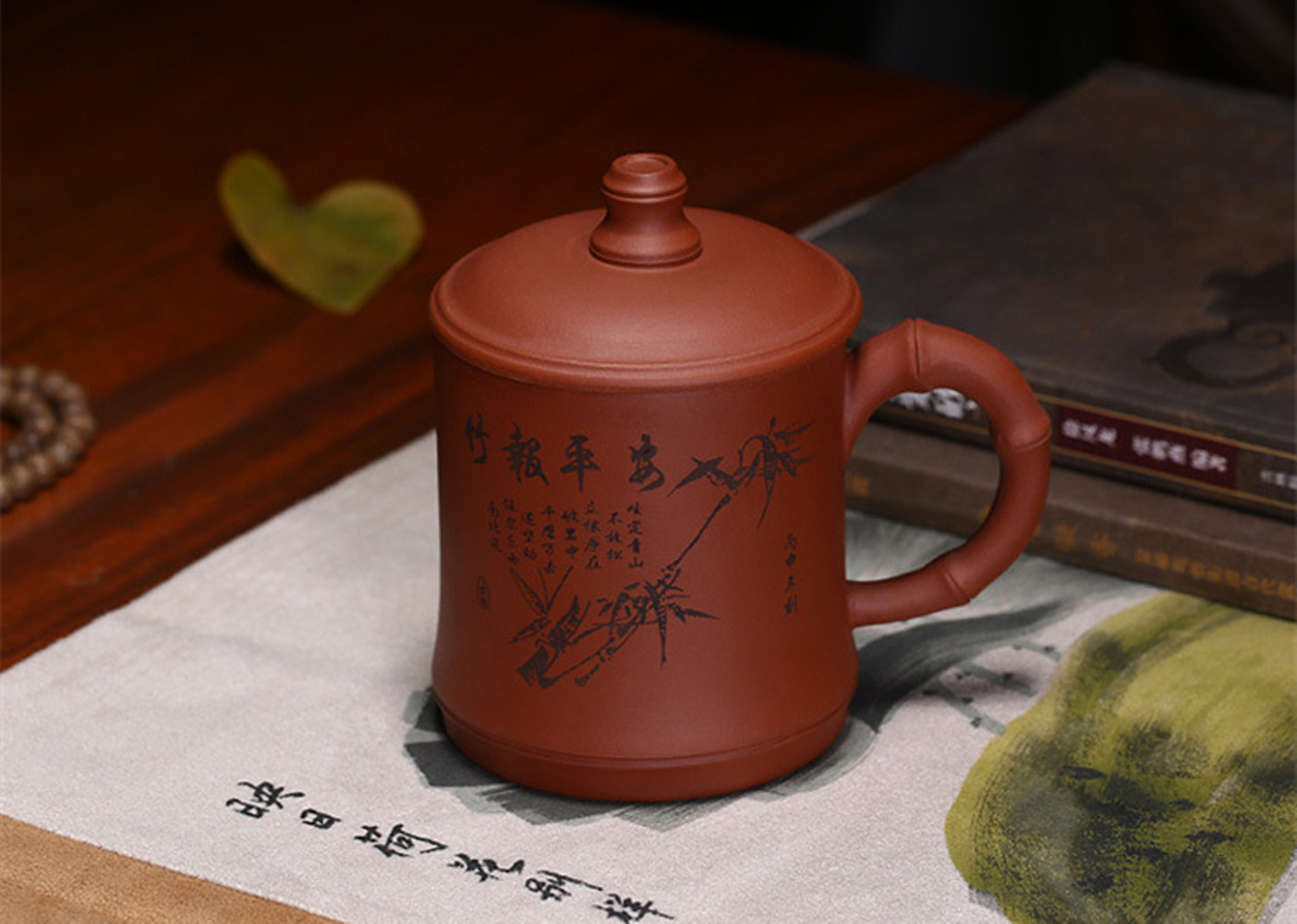 Osobní fialový hliněný pohár-Bambusy 1 (Yixing Zisha)