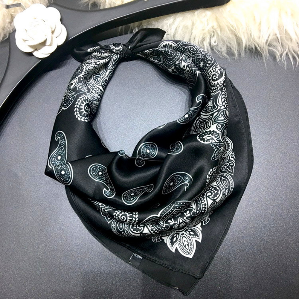 Malý šátek z hedvábí- Mandala 2
