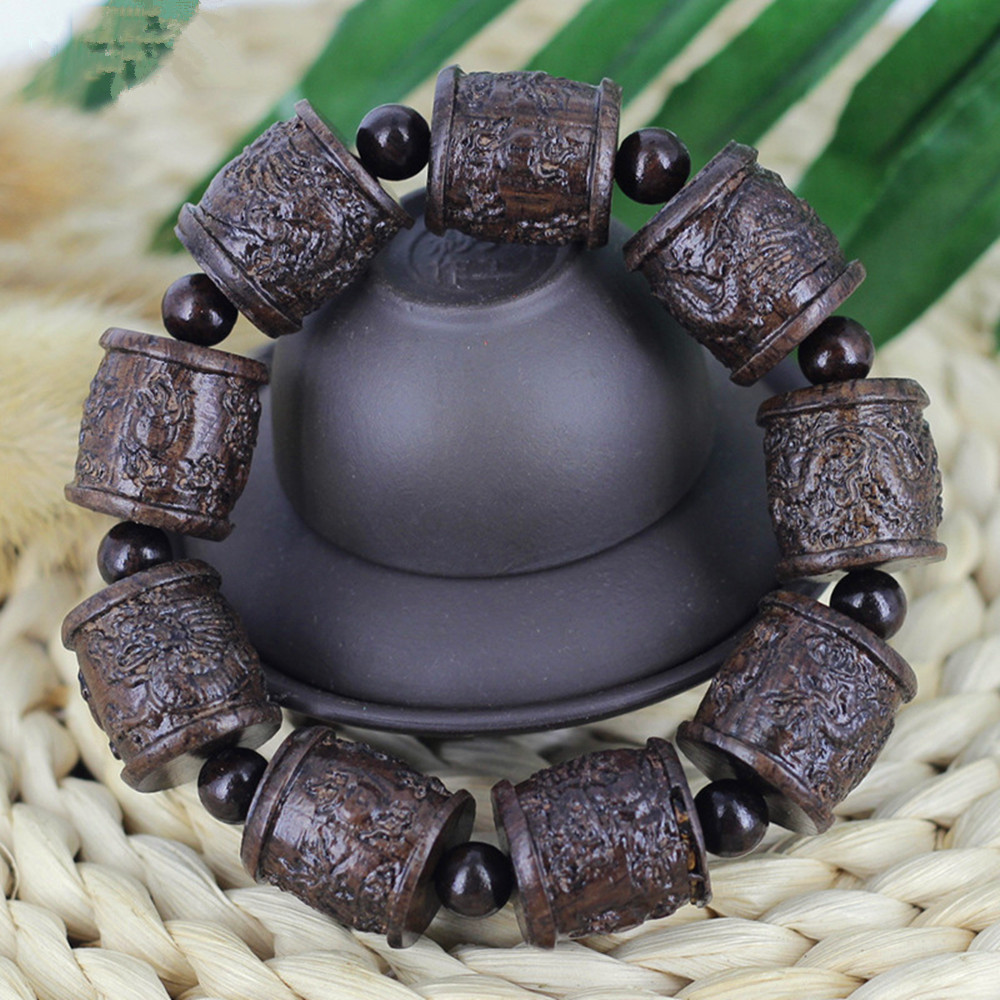 Vyřezávaný náramek z korálků Buddhy - Drak