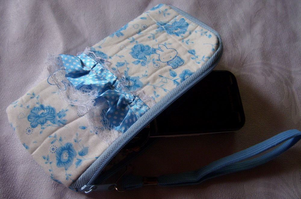 Obal na mobil s krajkou-modrá růže květ a králik