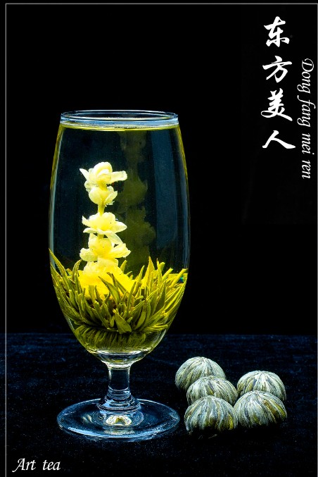 Kvetoucí čaj - Orientální krása (Dong Fang Mei Ren)